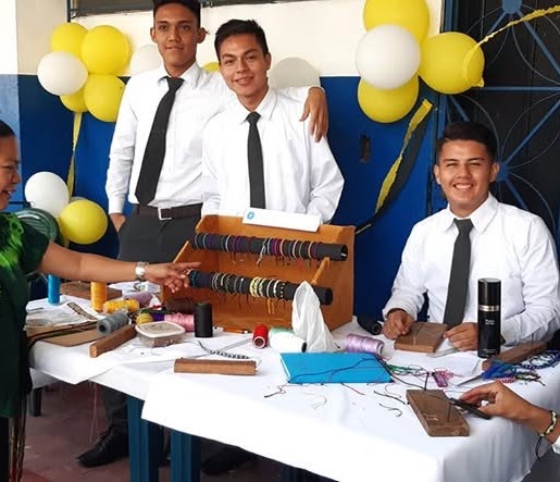 Estudiantes de Bachillerato General en una actividad escolar